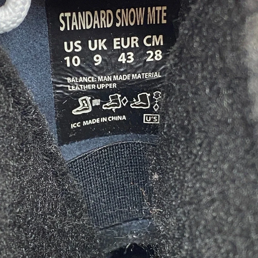 Vans Standard Snow MTE Men 10 Black White Leather Winter Snow Boots Duck Boot